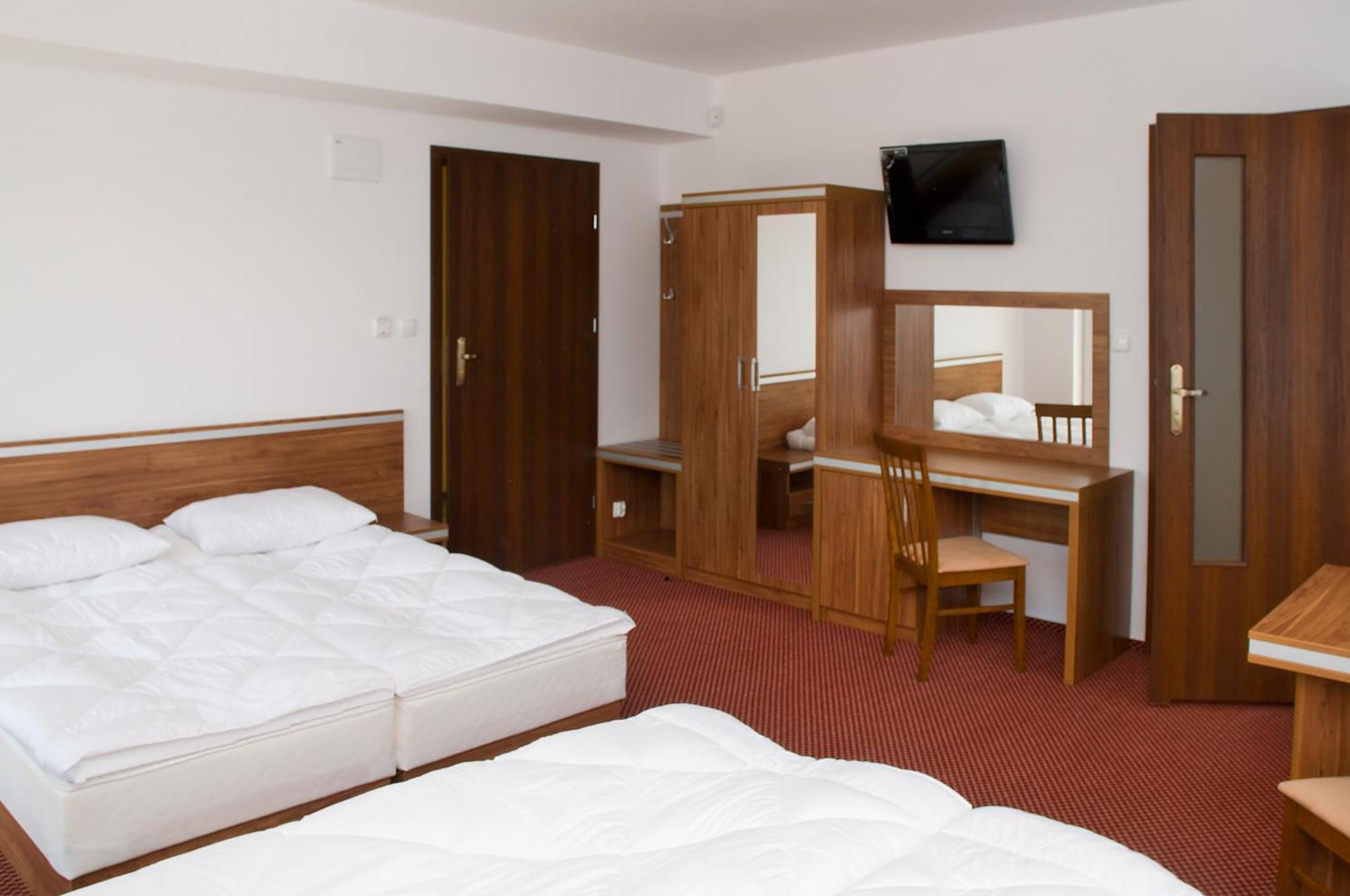 Bed and Breakfast Adamar Jastrzębia Góra Habitación foto